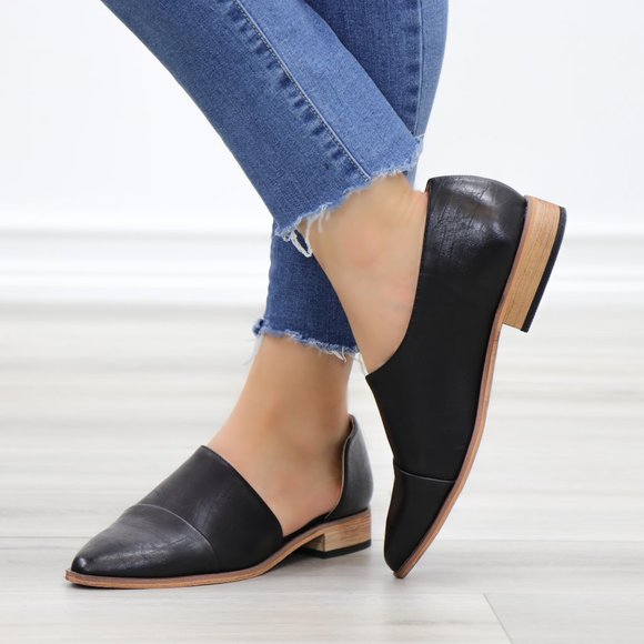 Black Opened Side Pointy Slip On Flat Loafer - Picture 11 of 13